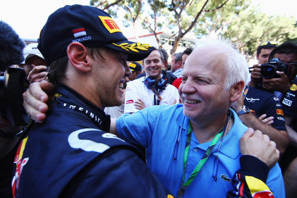Sebastian Vettel mit seinem Vater Norbert. Credit: Red Bull Content Pool